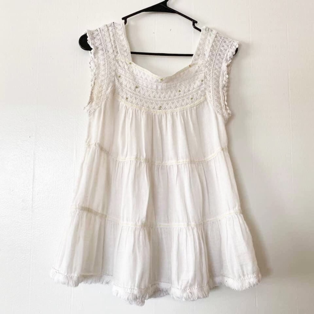 SOLD‼️Free People white top 🕊